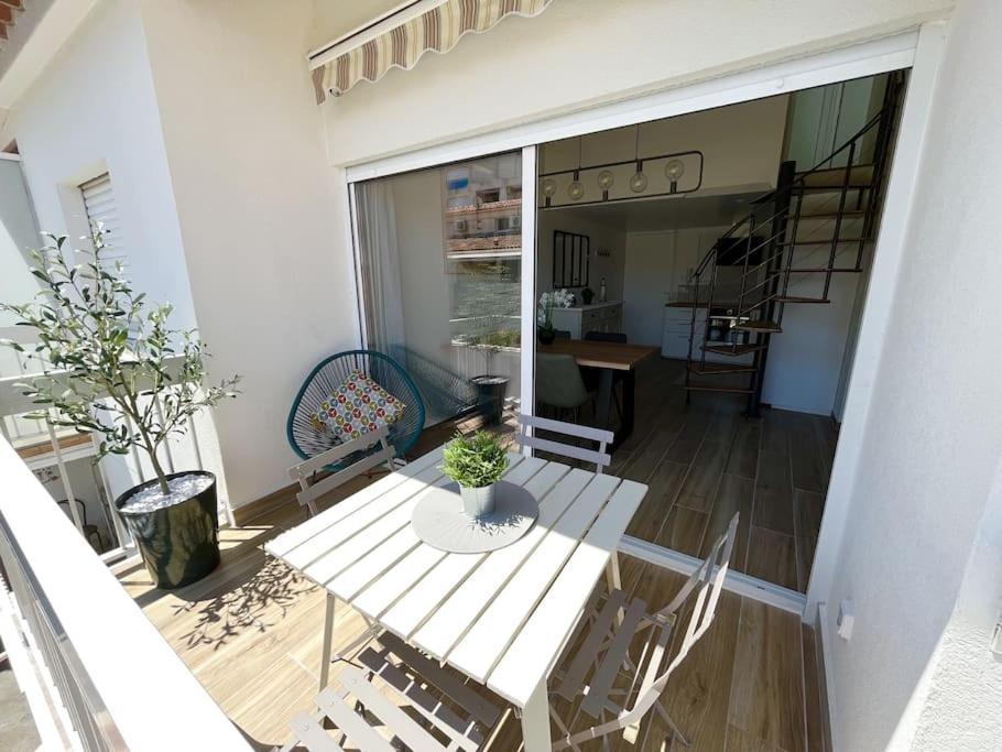 Duplex Centre Ville - 50M De La Plage - Clim - Garage - Netflix 勒格罗-迪鲁瓦 外观 照片