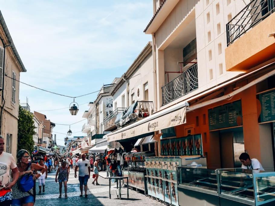 Duplex Centre Ville - 50M De La Plage - Clim - Garage - Netflix 勒格罗-迪鲁瓦 外观 照片